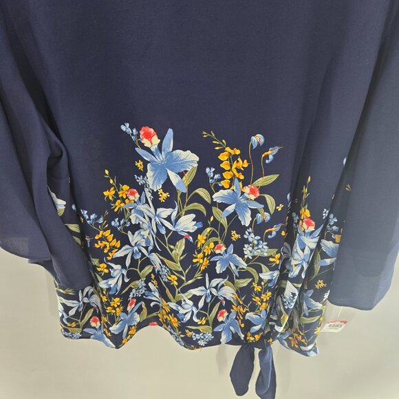 Jaclyn Smith Collection Navy Floral Sheer Tie Front Top Size XXL - Picture 2 of 10